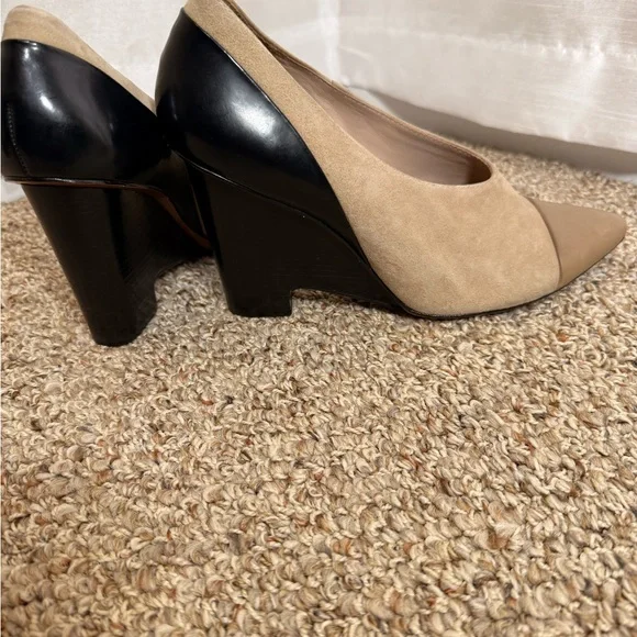 10 Crosby Derek Lam Tan and Black Wedges - Picture 4 of 6